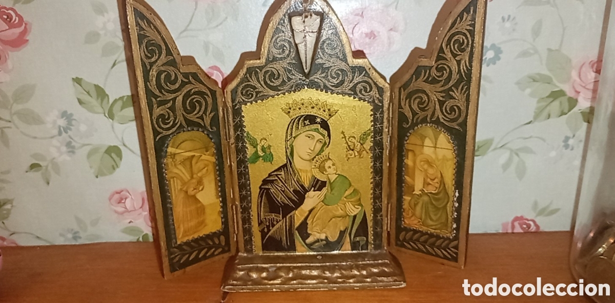 Antig&uuml;edades: Antiguo Tr&iacute;ptico de Madera Virgen del Perpetuo Socorro (14x15 cm)
