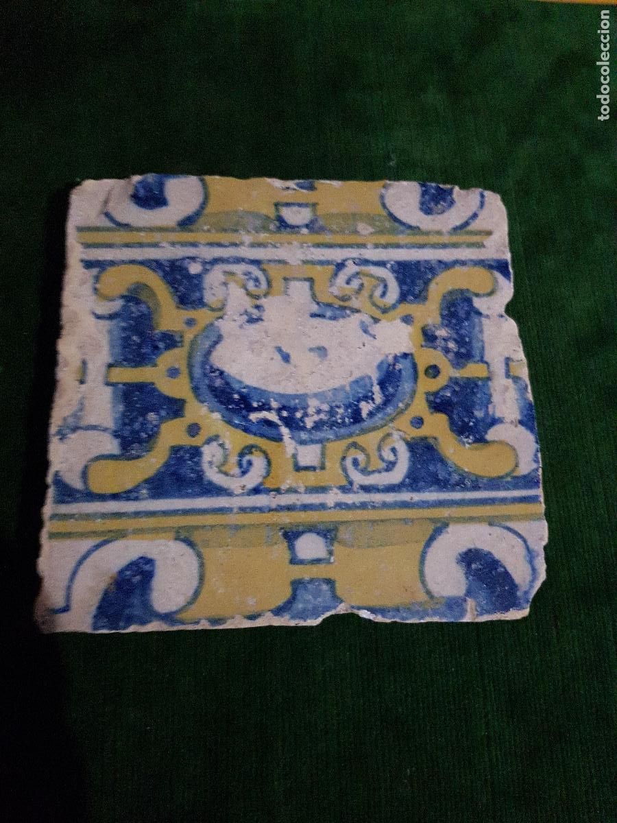 Antig&uuml;edades: AZULEJO ANTIGUO POSIBLEMTE DE TALAVERA O SEVILLA DATADO EN LOS SIGLOS XVI-XVII
