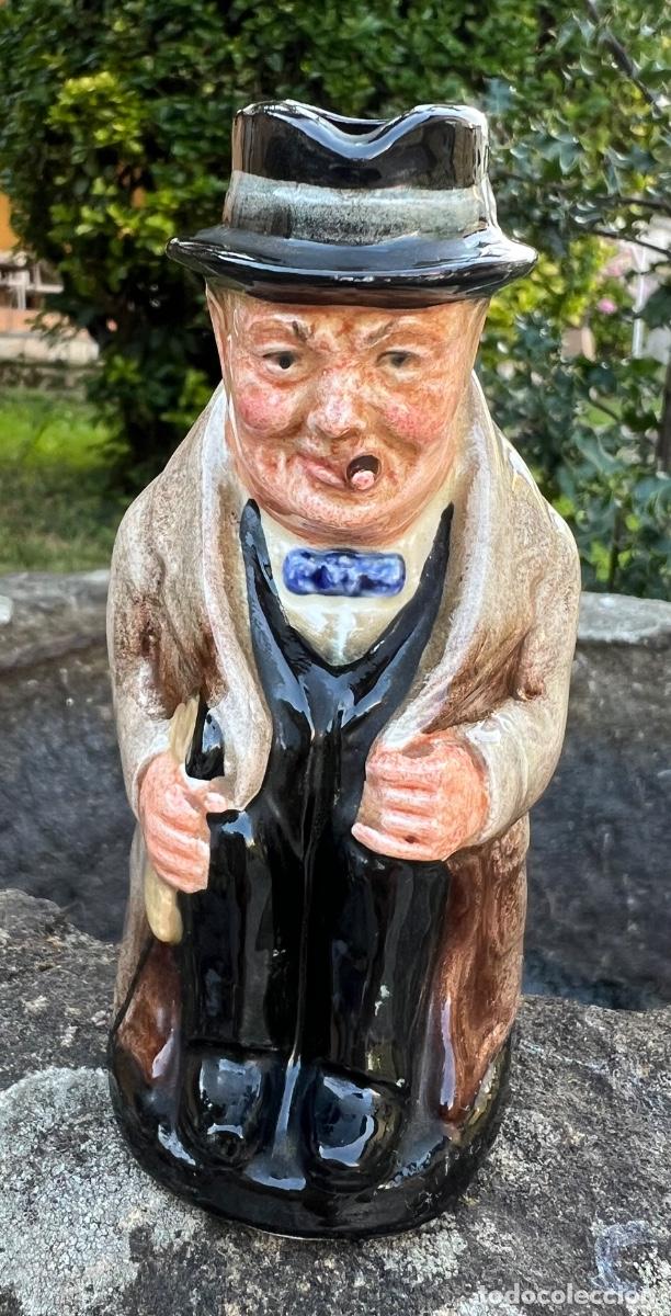 Antiques: Jarra de porcelana inglesa de Royal Doulton - Winston Churchill