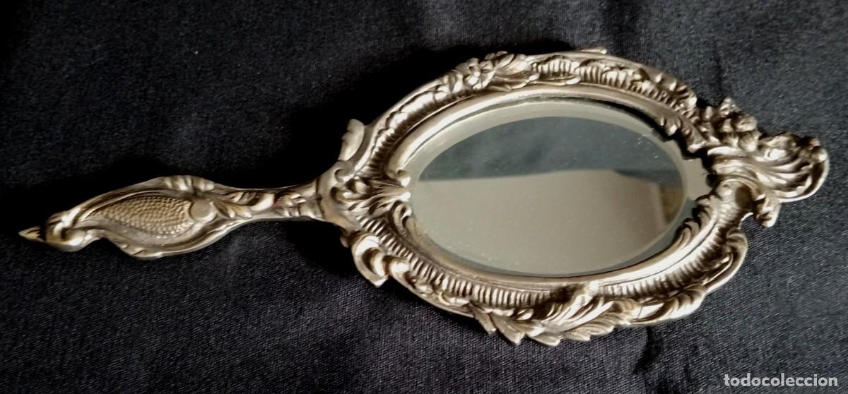 Antig&uuml;edades: ANTIGUO ESPEJO DE MANO EN BRONCE PLATEADO CON CRISTAL BISELADO