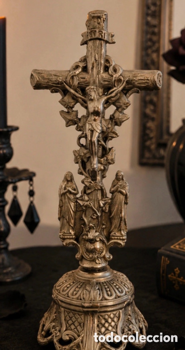 Antig&uuml;edades: Cruz religiosa neogotica, crucifijo, arte sacro (N77)