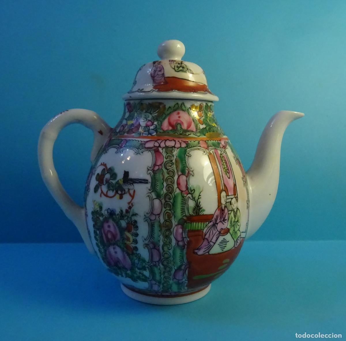 Antig&uuml;edades: TETERA DE PORCELANA CHINA DE MACAO. ESTILO FAMILIA ROSA. ALTURA 18 CM