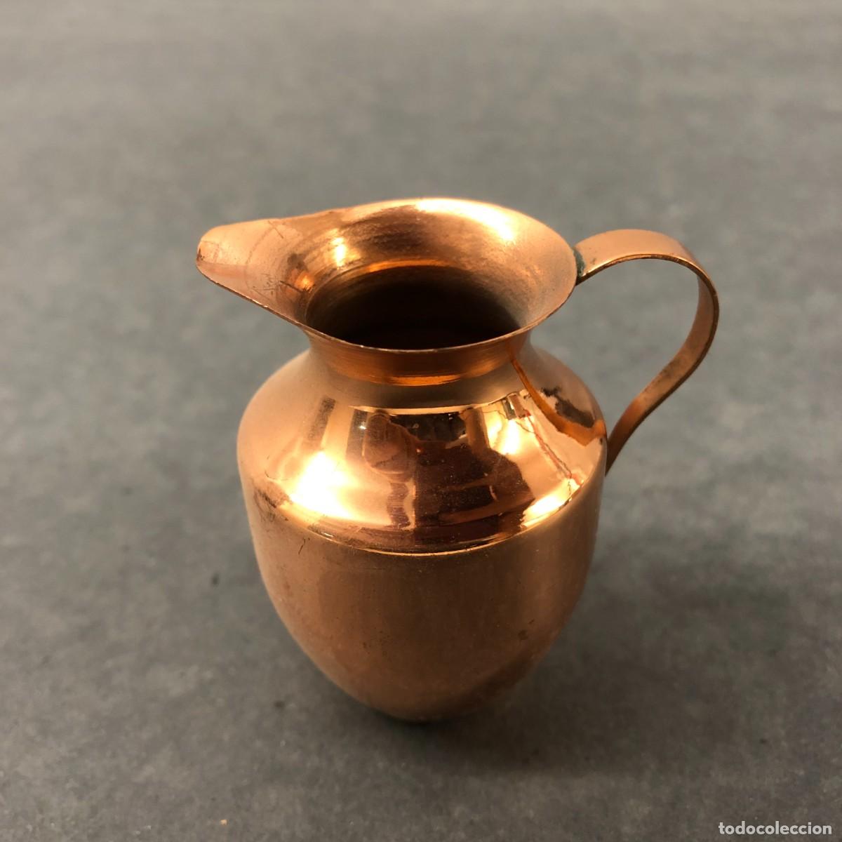 Antig&uuml;edades: PEQUE&Ntilde;A JARRA DE COBRE - DECORATIVA - 6 X 5 CM / 1647