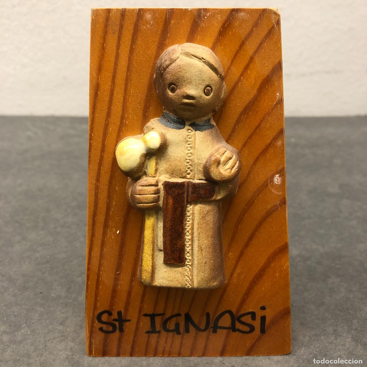 Antig&uuml;edades: IMAGEN DE SANT IGNASI - FIGURA ARTESANAL - DE CAR&Aacute;MICA SOBRE MADERA - 13 X 8,5 X 3,5 CM / 1657