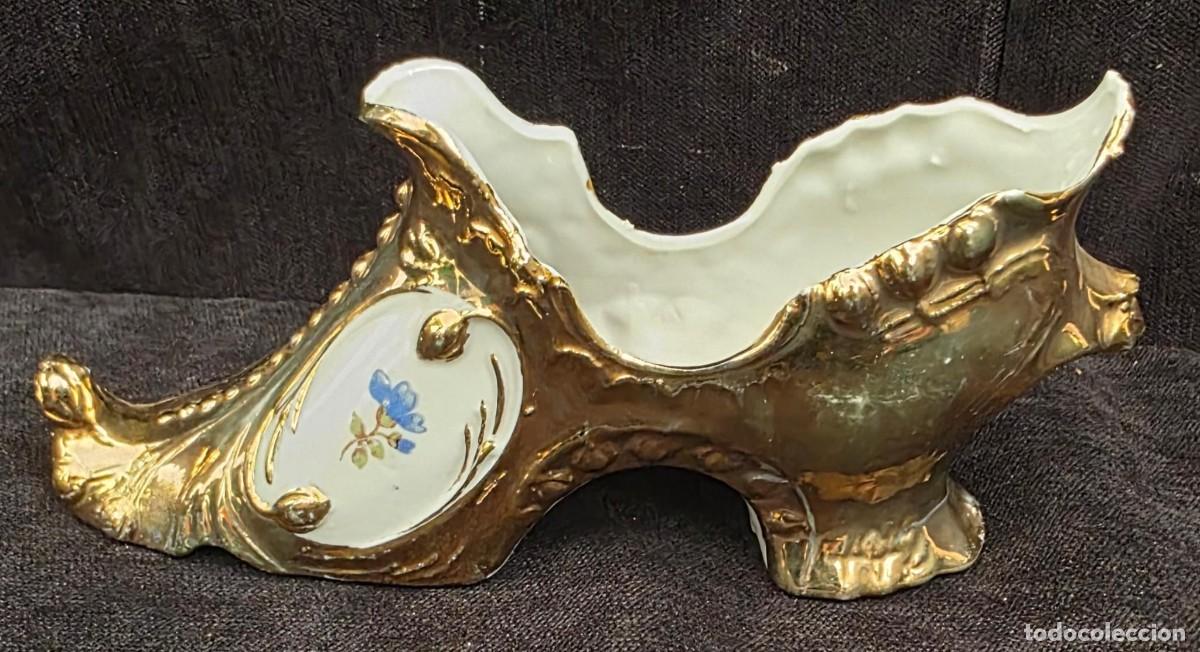 Antiques: Centro de Mesa Modernista de Porcelana Dorada con Motivos Florales &ndash; Jardinera Decorativa &ndash; 18 &times; 8
