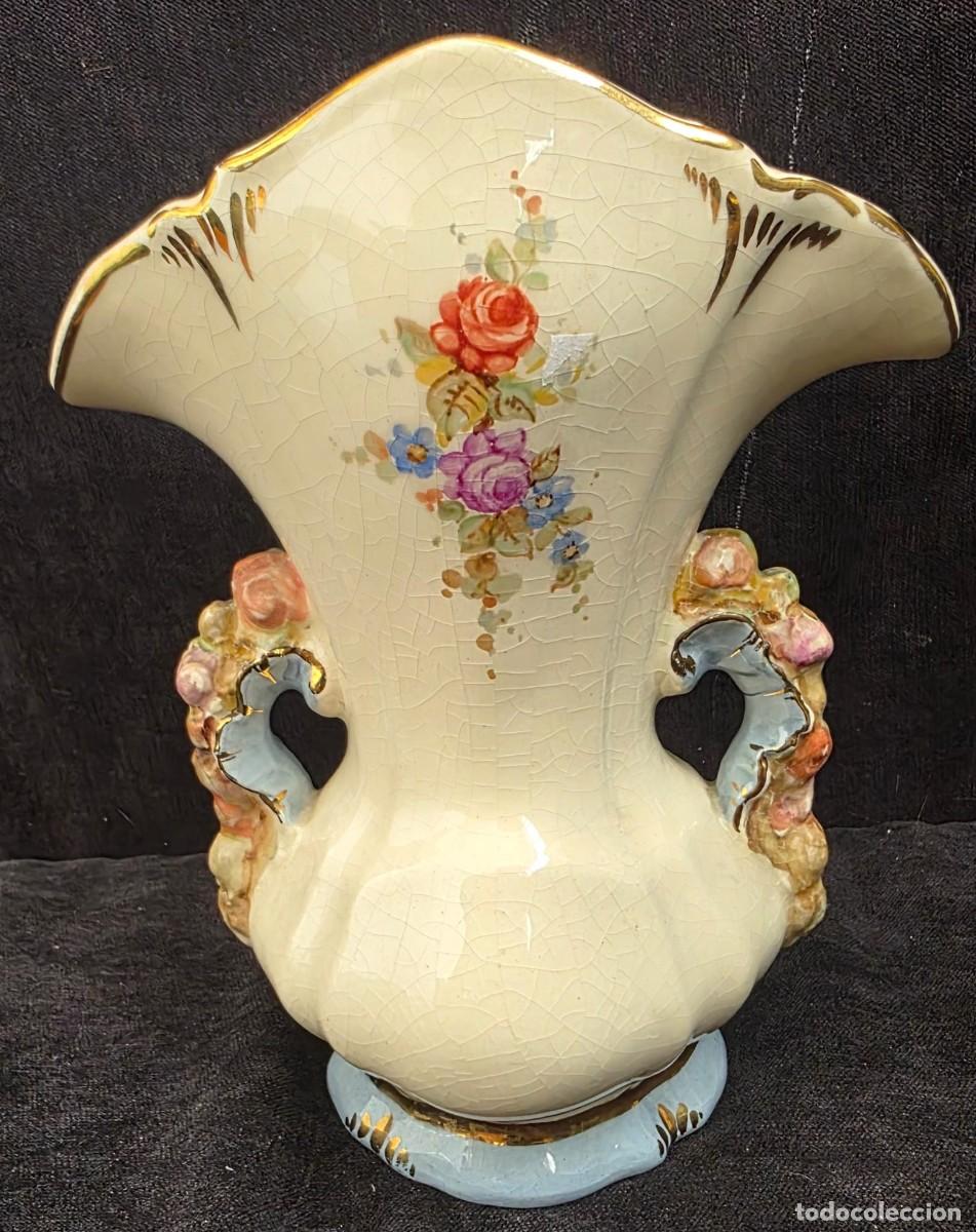 Antig&uuml;edades: Jarr&oacute;n Cer&aacute;mica Peyr&oacute; Valencia Policromado con Asas Florales &ndash; Pintado a Mano &ndash; 20 &times; 17 cm