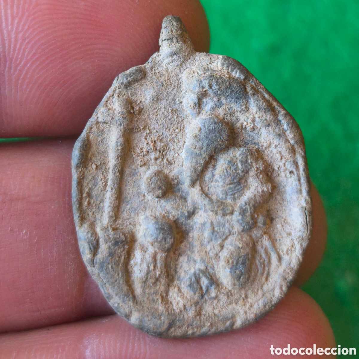 Antig&uuml;edades: Medalla plomo para limpieza