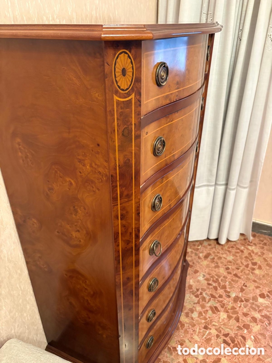 Antig&uuml;edades: C&oacute;moda cl&aacute;sica de madera noble - Foto 3