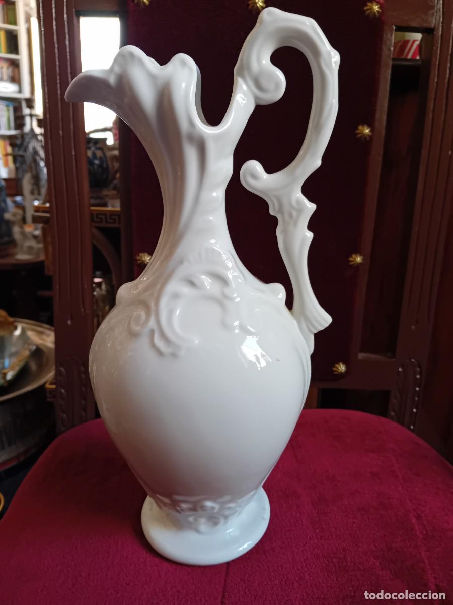 Antig&uuml;edades: Jarr&oacute;n o jarra de porcelana siglo XX