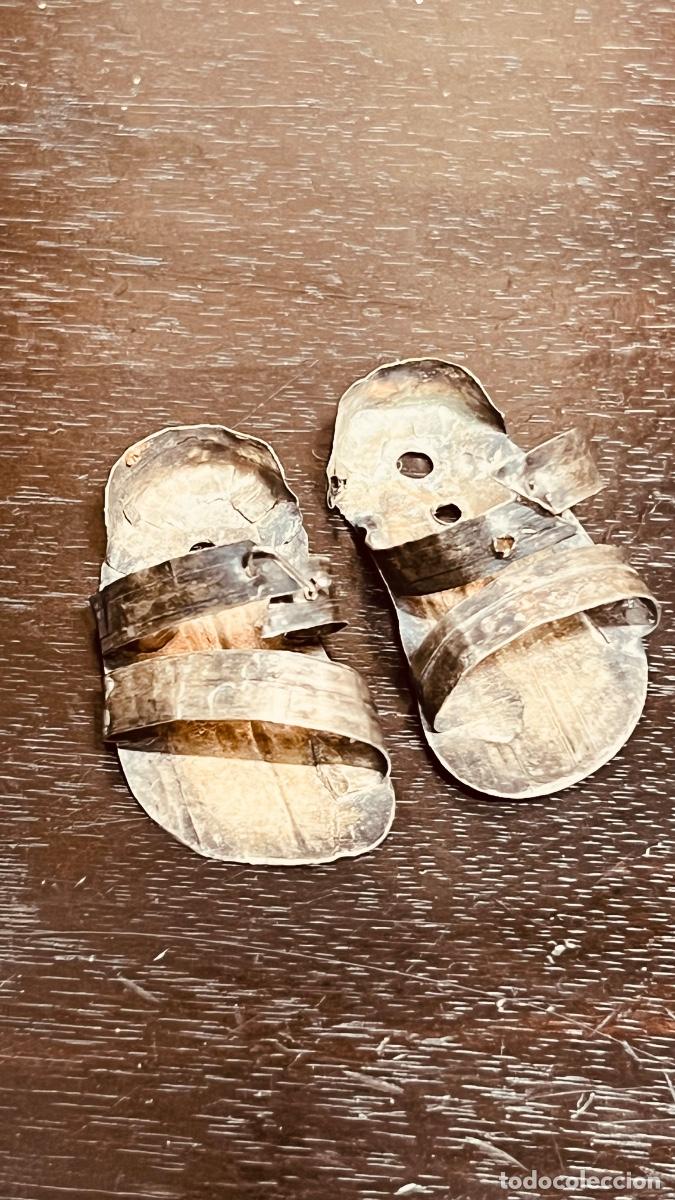 Antig&uuml;edades: Zapatillas sandalias ni&ntilde;o Jes&uacute;s plata para imagen de vestir trabajo artesano s XVII XVIII