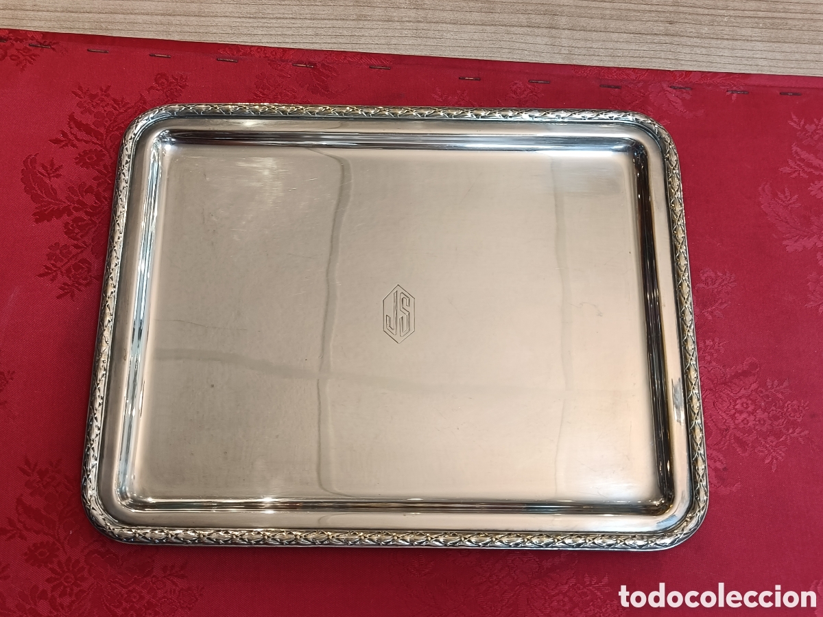 Antig&uuml;edades: ANTIGUA BANDEJA MENESES BA&Ntilde;ADA EN PLATA 28x22CM