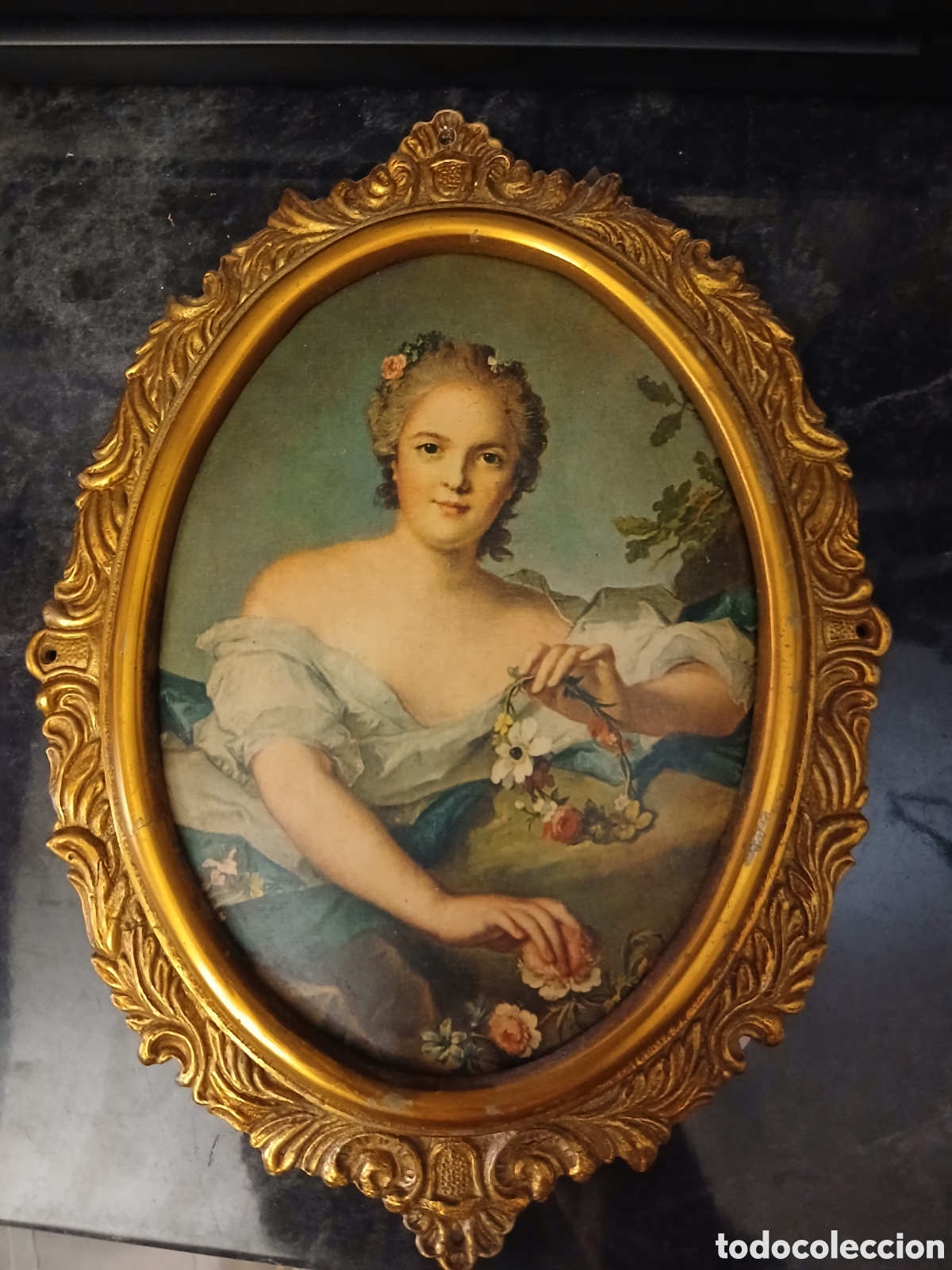 Antig&uuml;edades: Reproduccion de retrato de Madame Henriette en Flore con marco de bronce de 26 x 19 cms