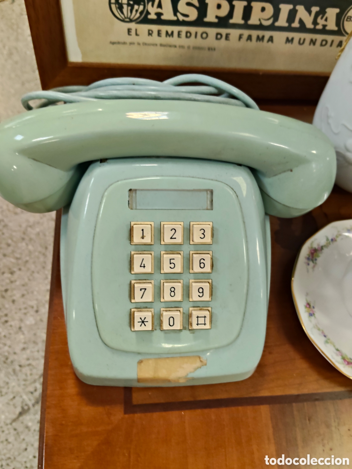 Antig&uuml;edades: Antiguo tel&eacute;fono vintage - Foto 1