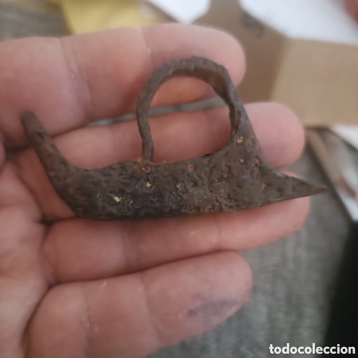 Antig&uuml;edades: Antiguo chisquero o encendedor medieval
