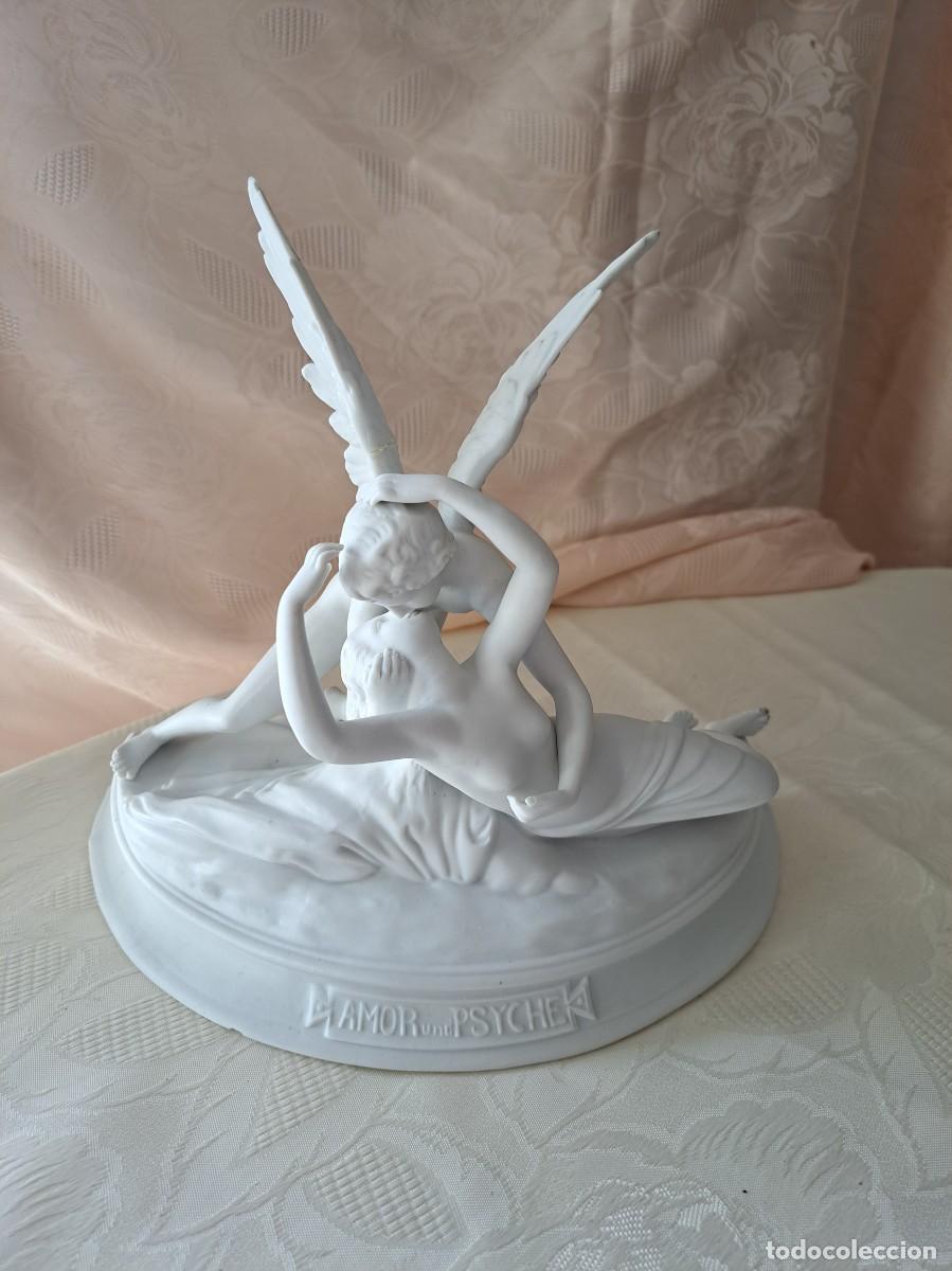 Antig&uuml;edades: Hermosa figura de porcelana biscuit El Beso del amor ,preproducci&oacute;n Antonio Canova