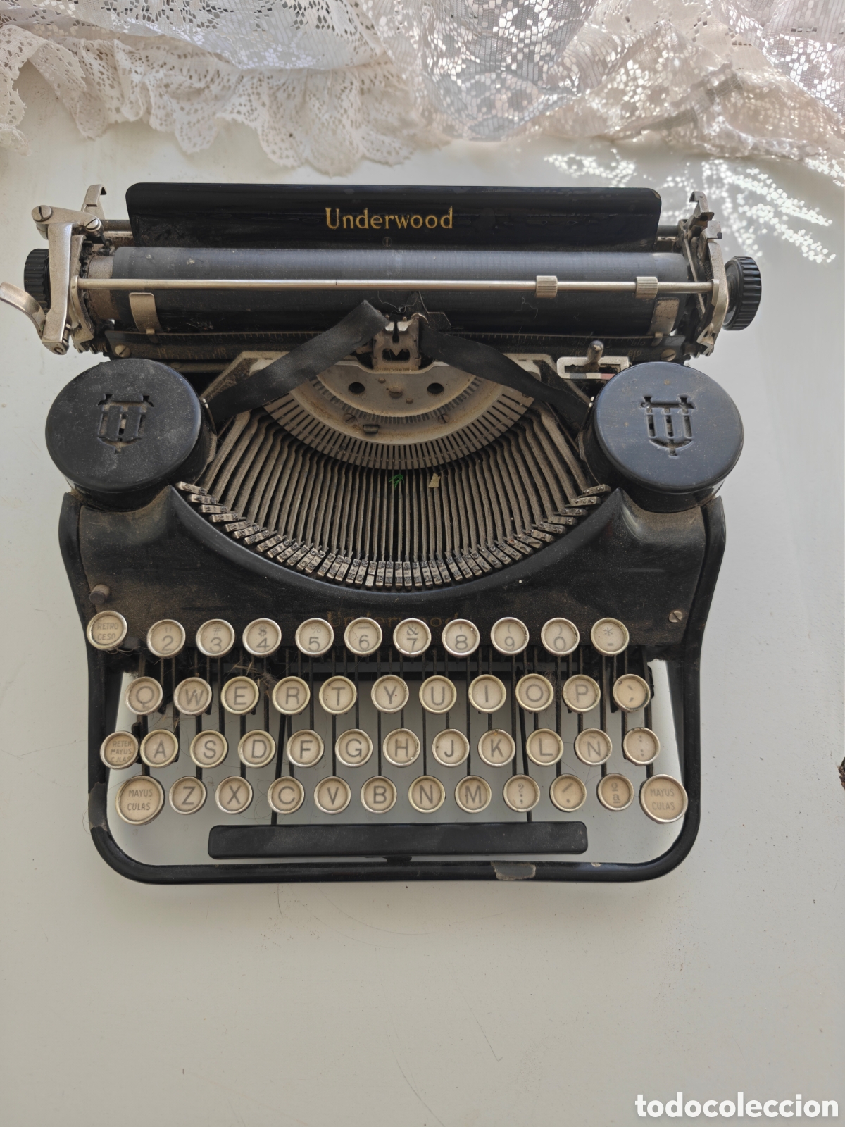 Antig&uuml;edades: Antigua m&aacute;quina de escribir Underwood