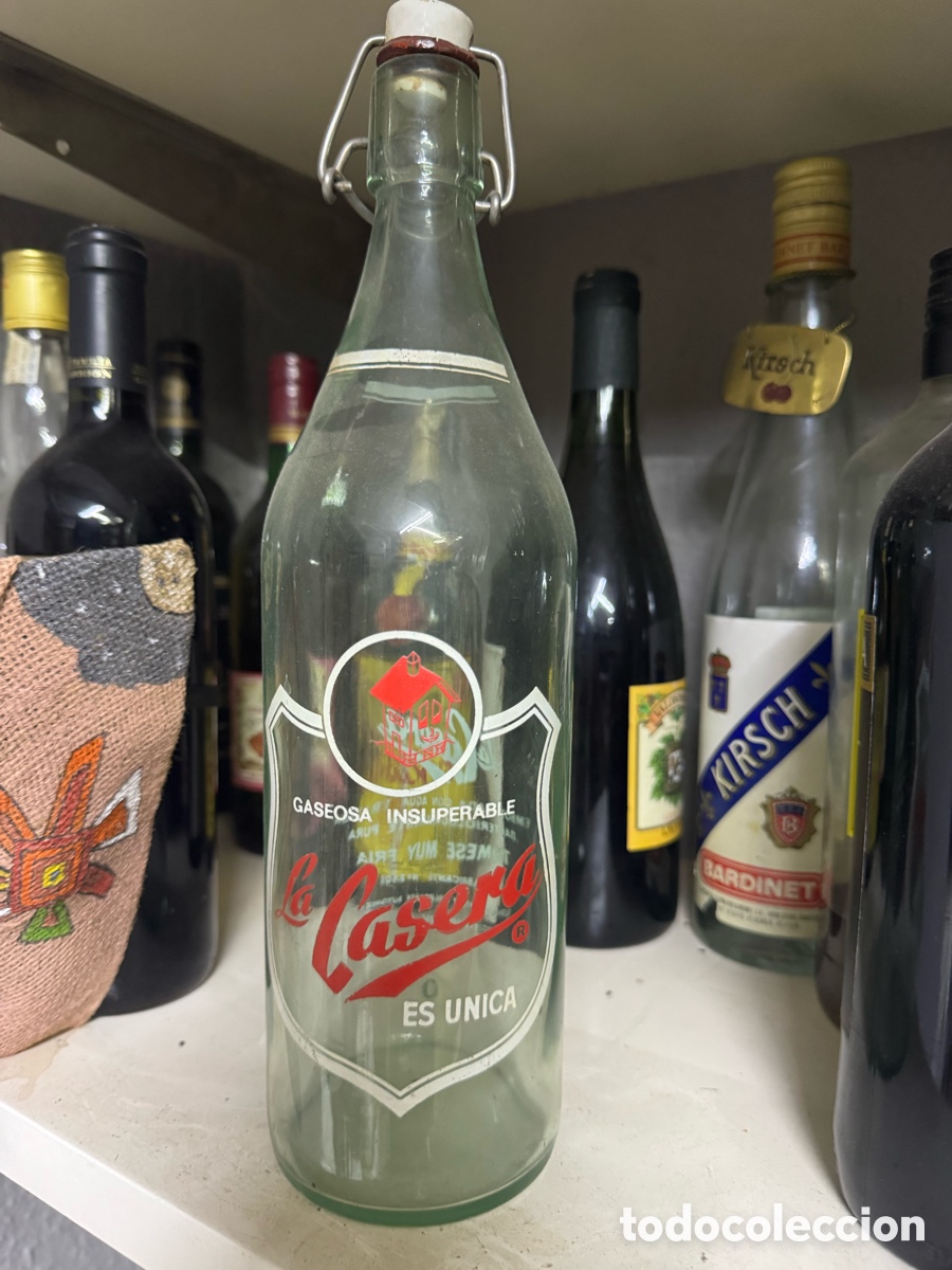 Antig&uuml;edades: Botella grande La Casera serigrafiada - Foto 1