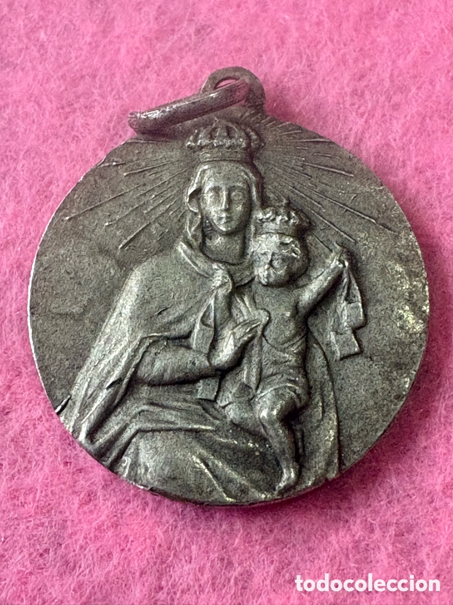 Antig&uuml;edades: Antigua medalla Virgen del Carmen (A1)