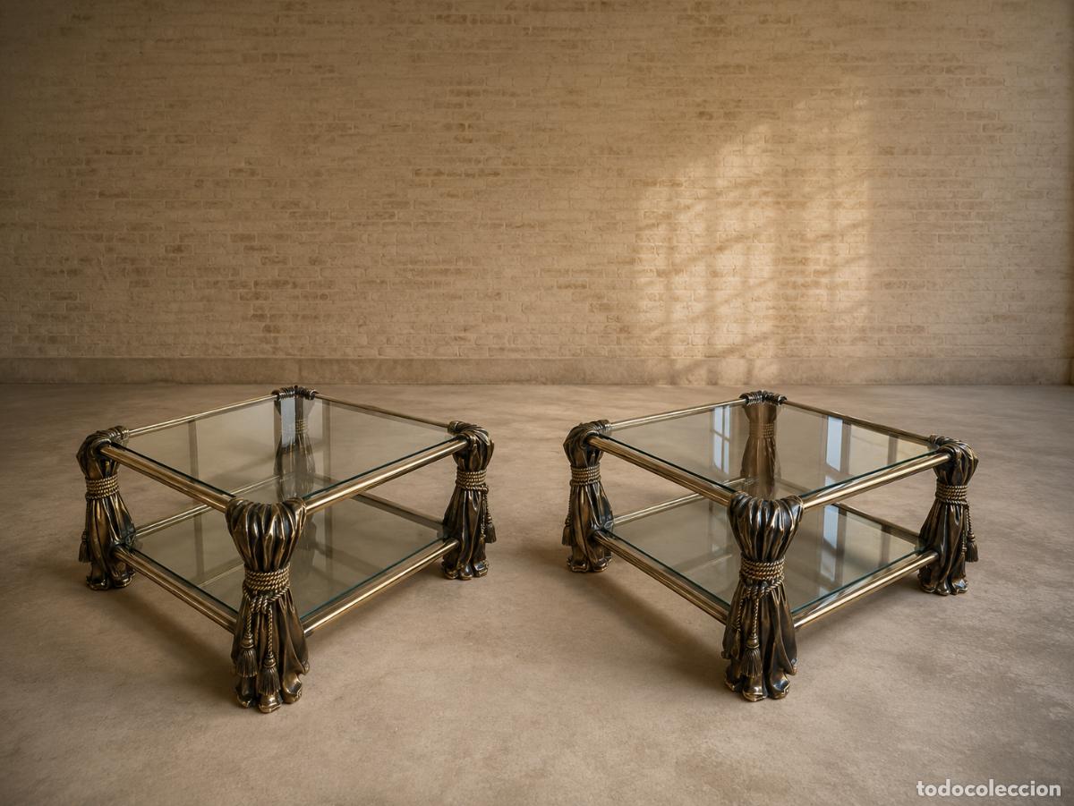 Antig&uuml;edades: 2 Mesas auxiliares antiguas bronce estilo Luis XVI (75 cm). Mesa baja bronce antigua estilo Luis XV.