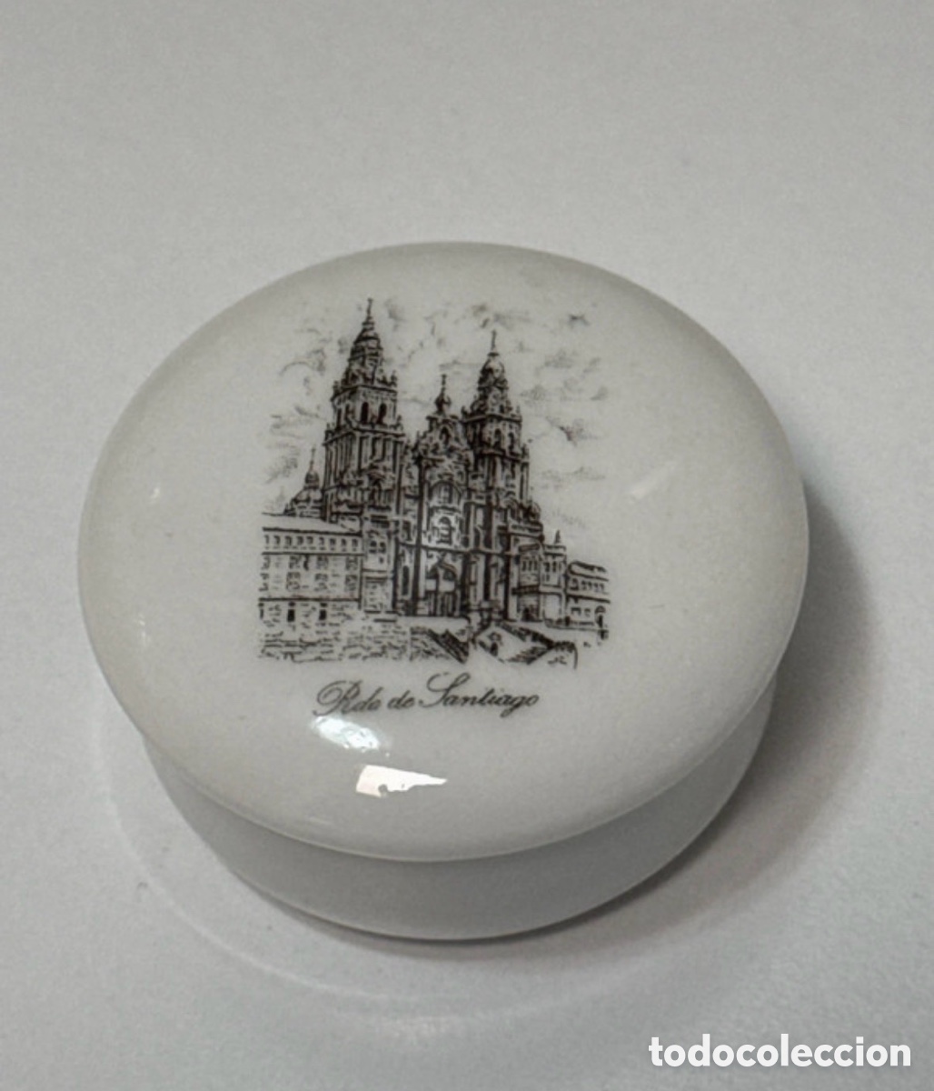 Antig&uuml;edades: Caja joyero porcelana recuerdo de Santiago, a&ntilde;os 50, catedral (A8)