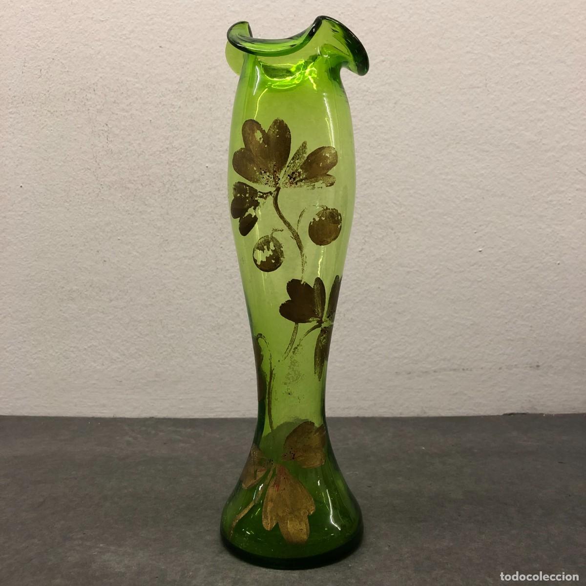 Antig&uuml;edades: JARRON DE VIDRIO VERDE - ESTILO ART NOUVEAU - DECORACI&Oacute;N FLORAR - 29,5 X 8,5 CM / 1745