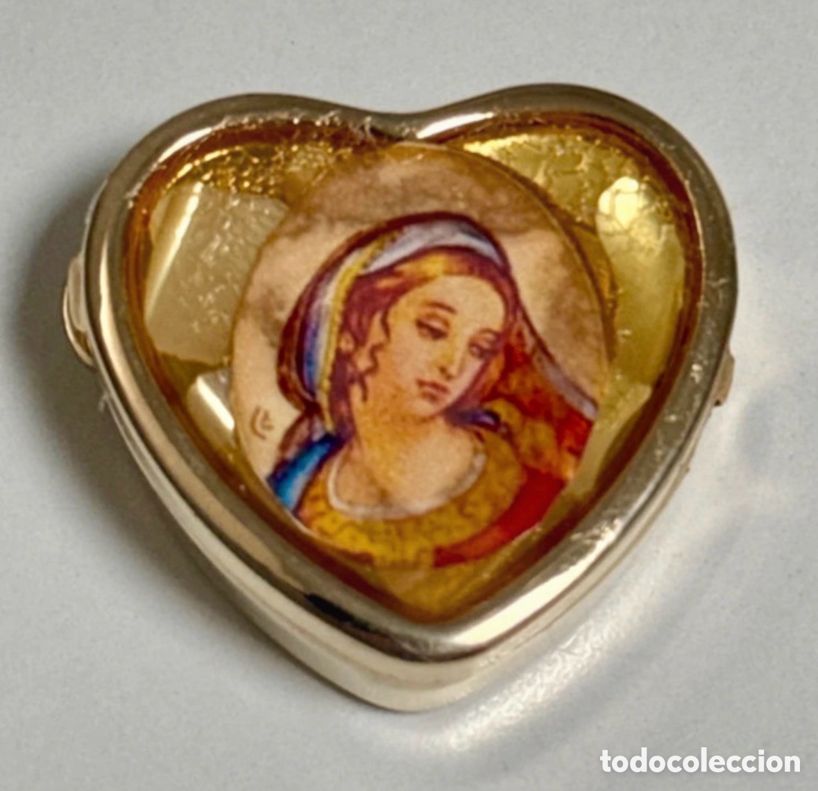 Antig&uuml;edades: Caja coraz&oacute;n relicario (A8)