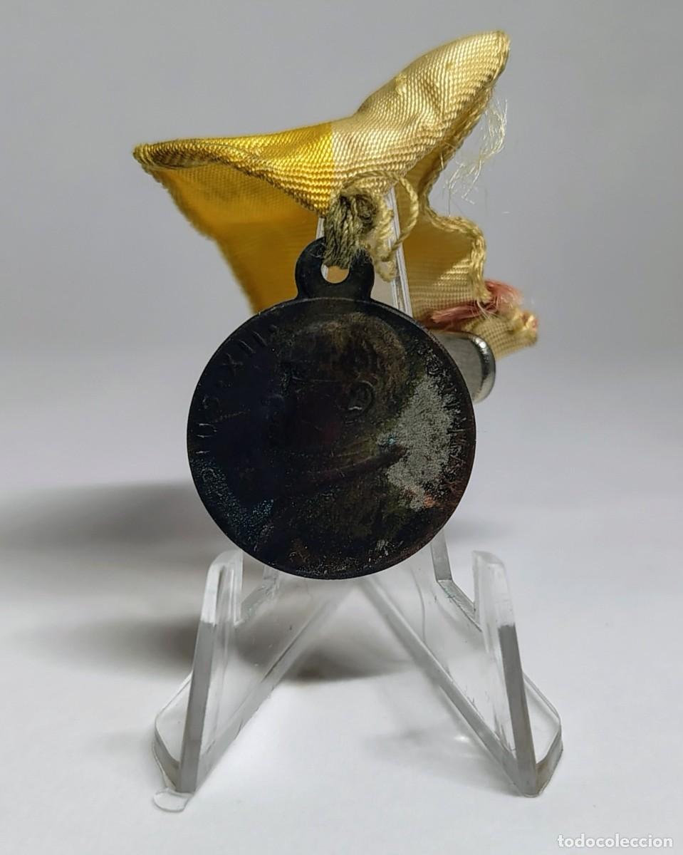 Antig&uuml;edades: Medalla religiosa / Colgante: P&iacute;o XII y MAR&Iacute;A INMACULADA. M431