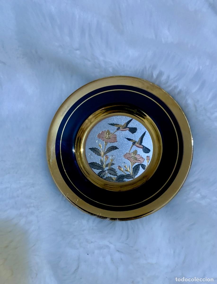 Antig&uuml;edades: Plato grabado con oro de 24 KT. Grabado japon&eacute;s chokin
