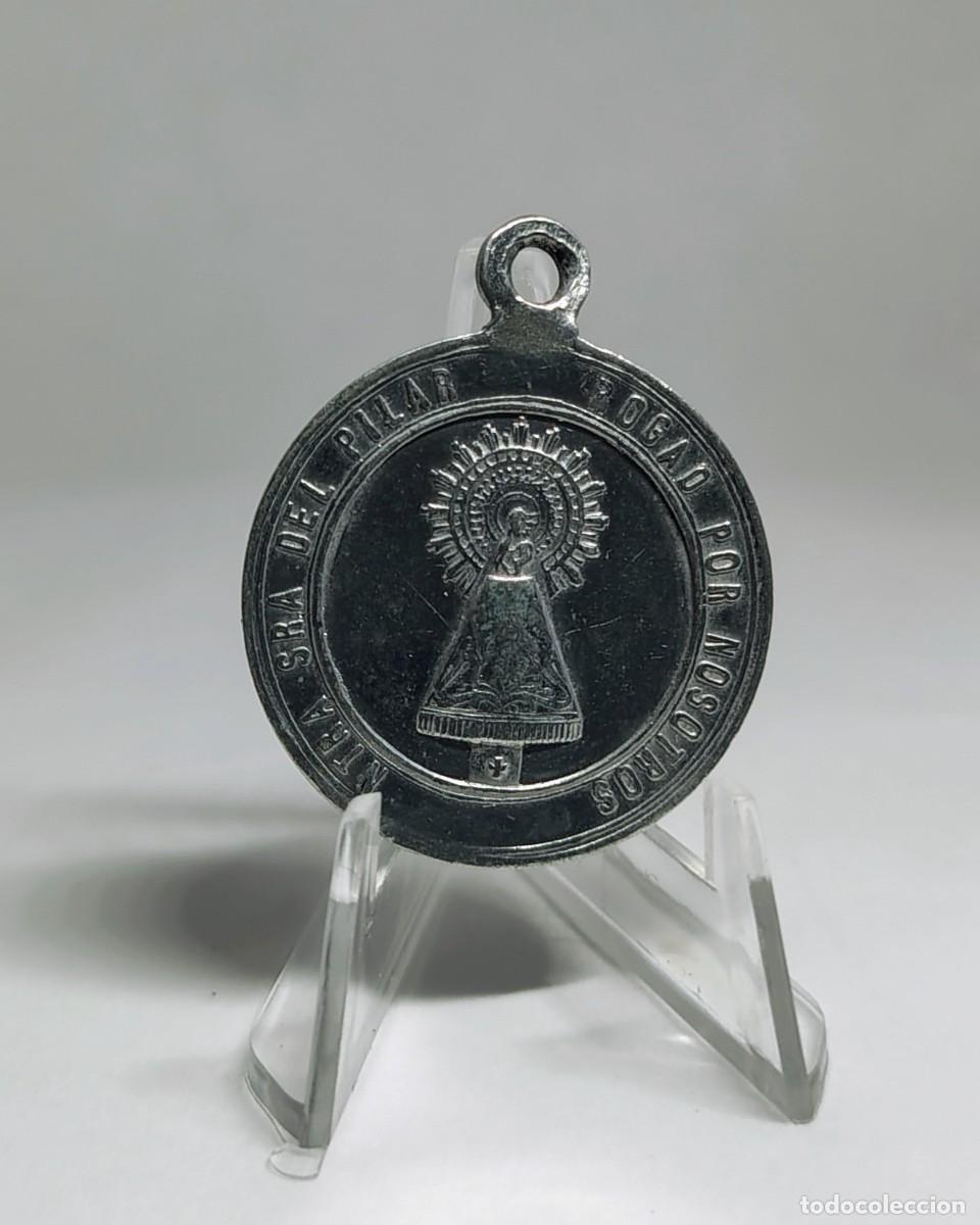 Antig&uuml;edades: Medalla religiosa / Colgante: NUESTRA SE&Ntilde;ORA VIRGEN DEL PILAR. M433