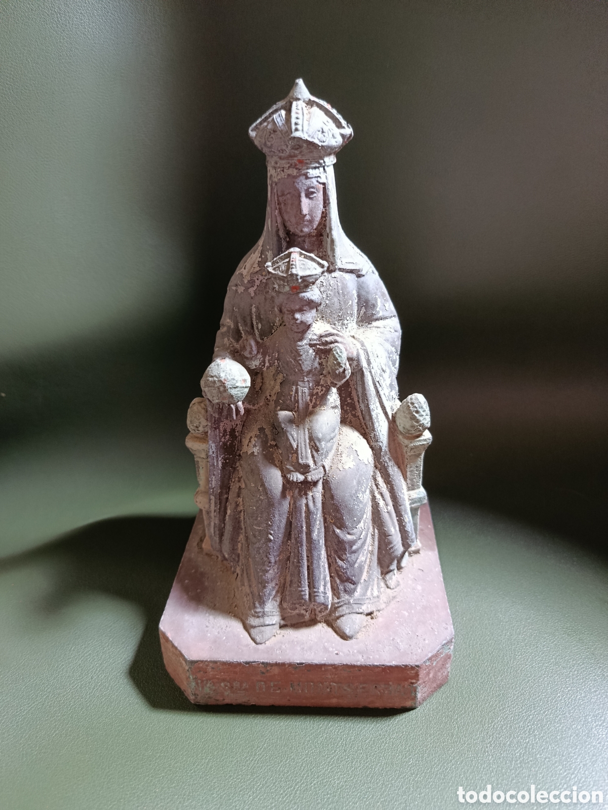 Antig&uuml;edades: Nuestra se&ntilde;ora de Montserrat. Figura de peltre o similar