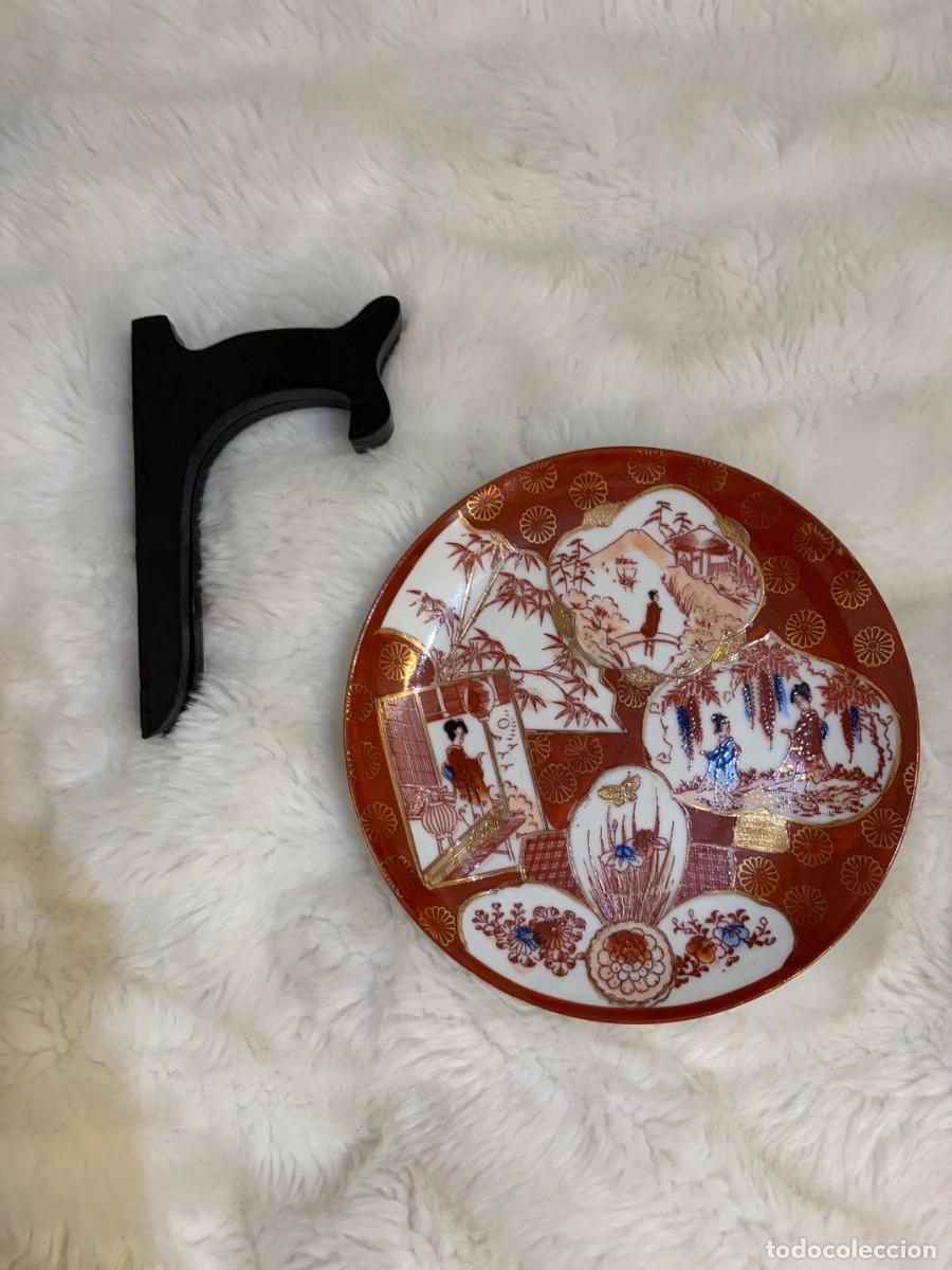 Antig&uuml;edades: Plato decorativo hecho a mano porcelana