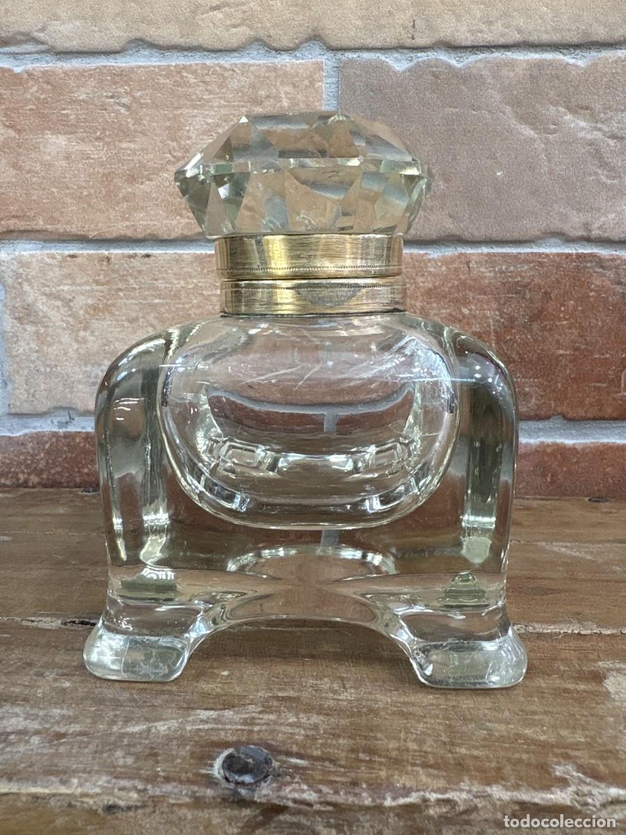 Antig&uuml;edades: Tintero Antiguo Grande de Cristal Macizo con Patas y Tapa Facetada