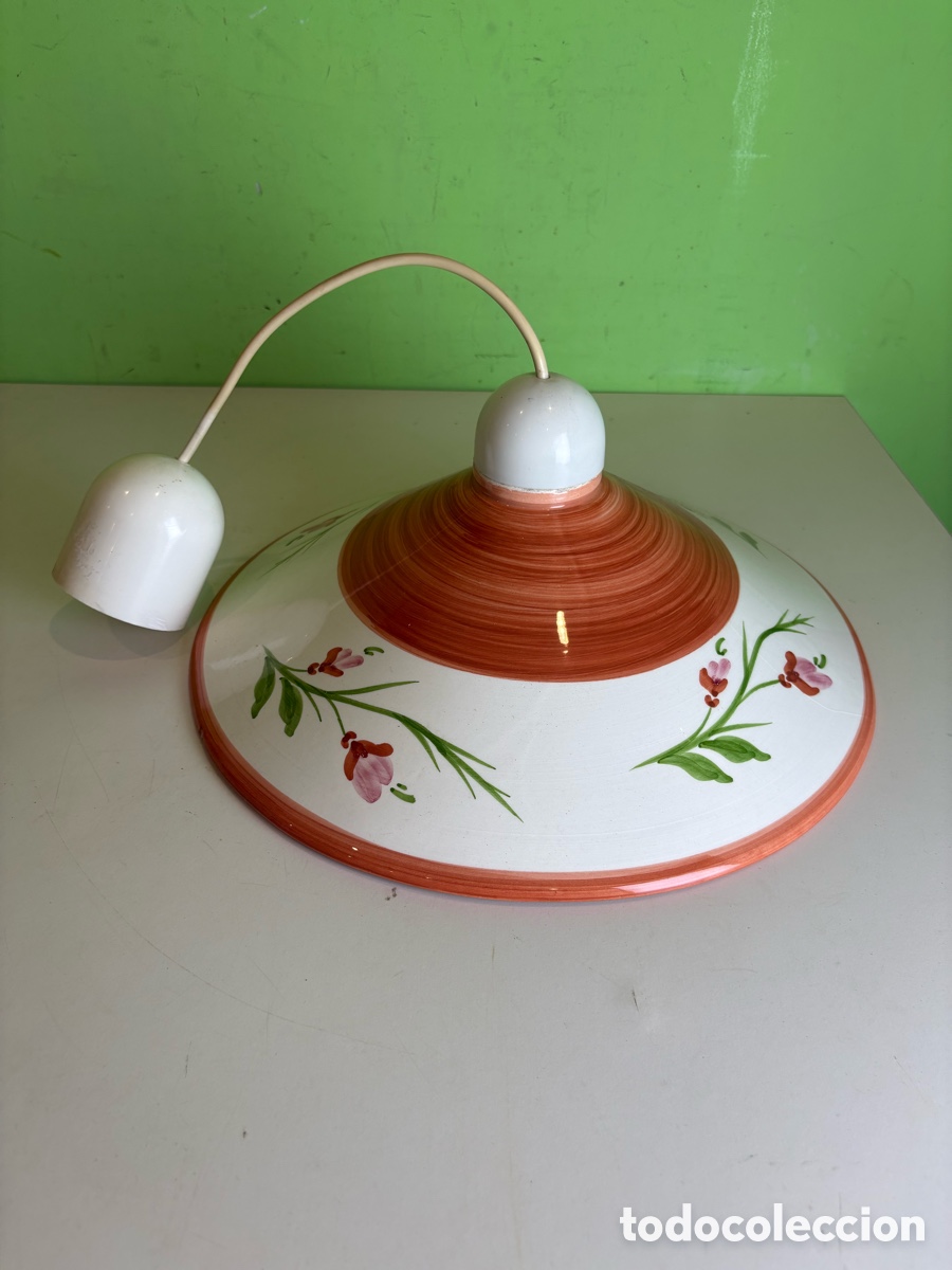 Antig&uuml;edades: L&aacute;mpara de techo vintage de cer&aacute;mica decorada a mano con motivos florales