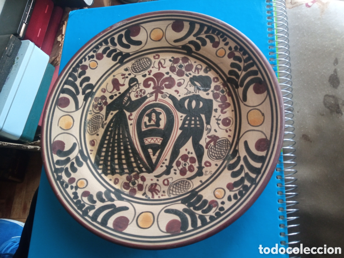 Antig&uuml;edades: Plato Socarrat de E. San Antonio de 22 cm de di&aacute;metro