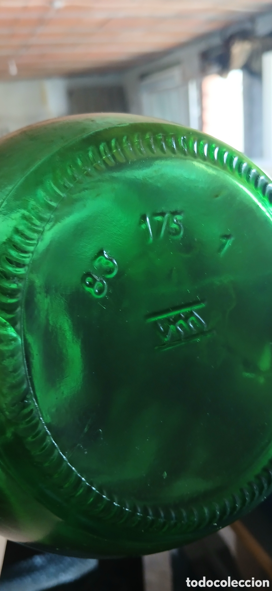 Antig&uuml;edades: BOTELLA GARRAFA DE VIDRIO VERDE CON ASA - Foto 3