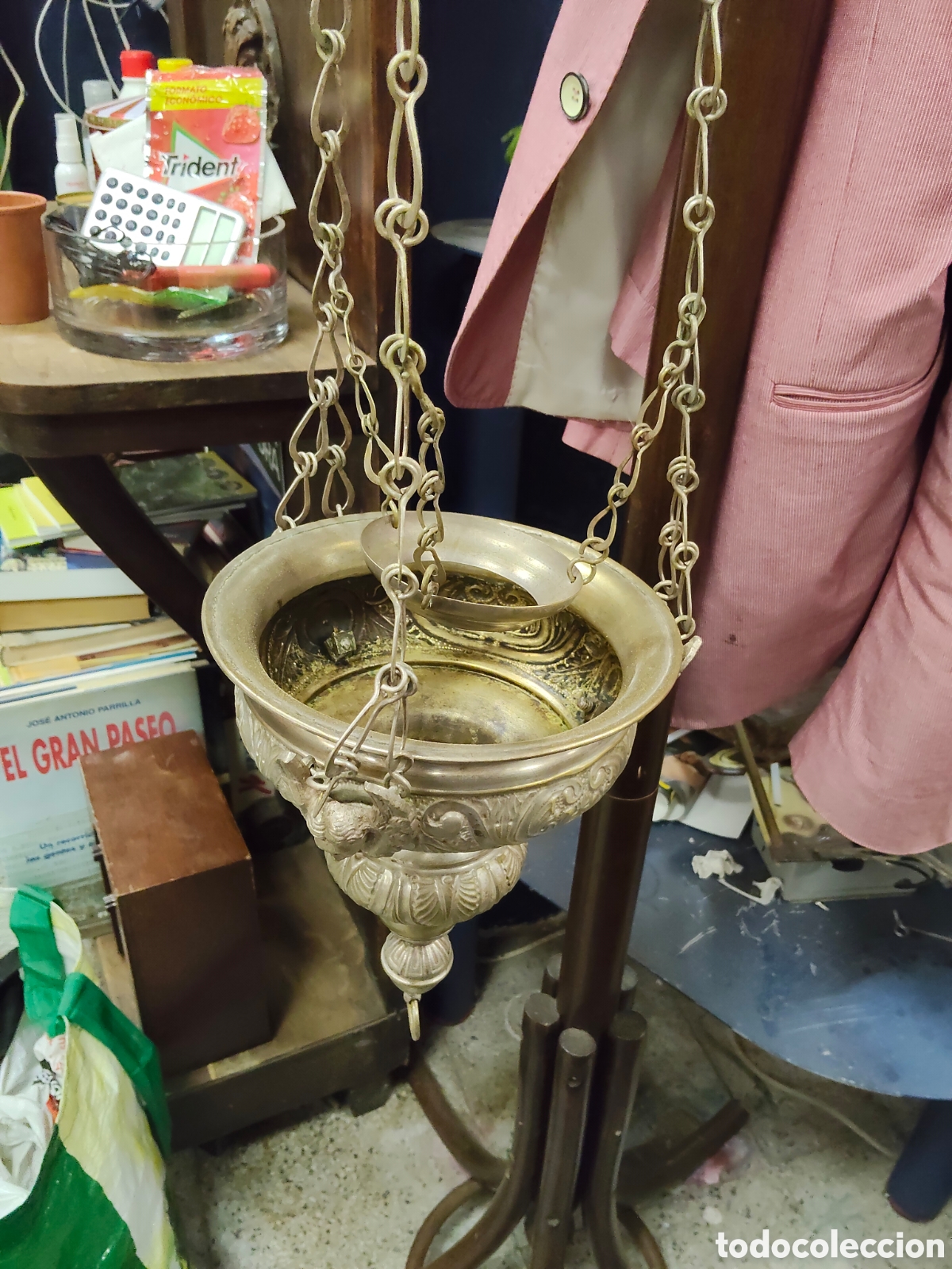 Antig&uuml;edades: L&aacute;mpara votiva siglo XIX