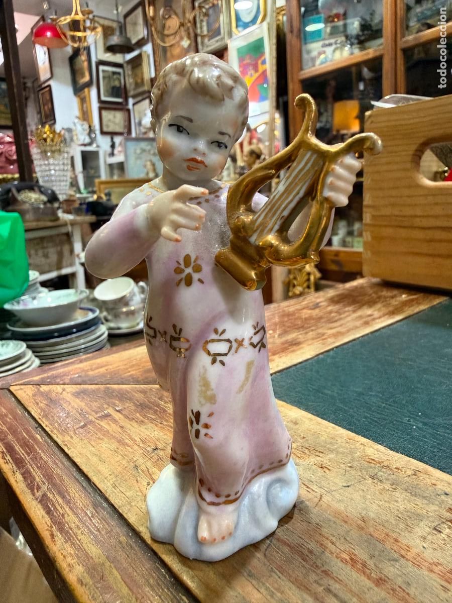 Antiques: ANTIGUO Y PRECIOSO ANGEL QUERUBIN CON INSTRUMENTO MUSICAL DE PORCELANA GALVEZ- MEDIDA 12 CM