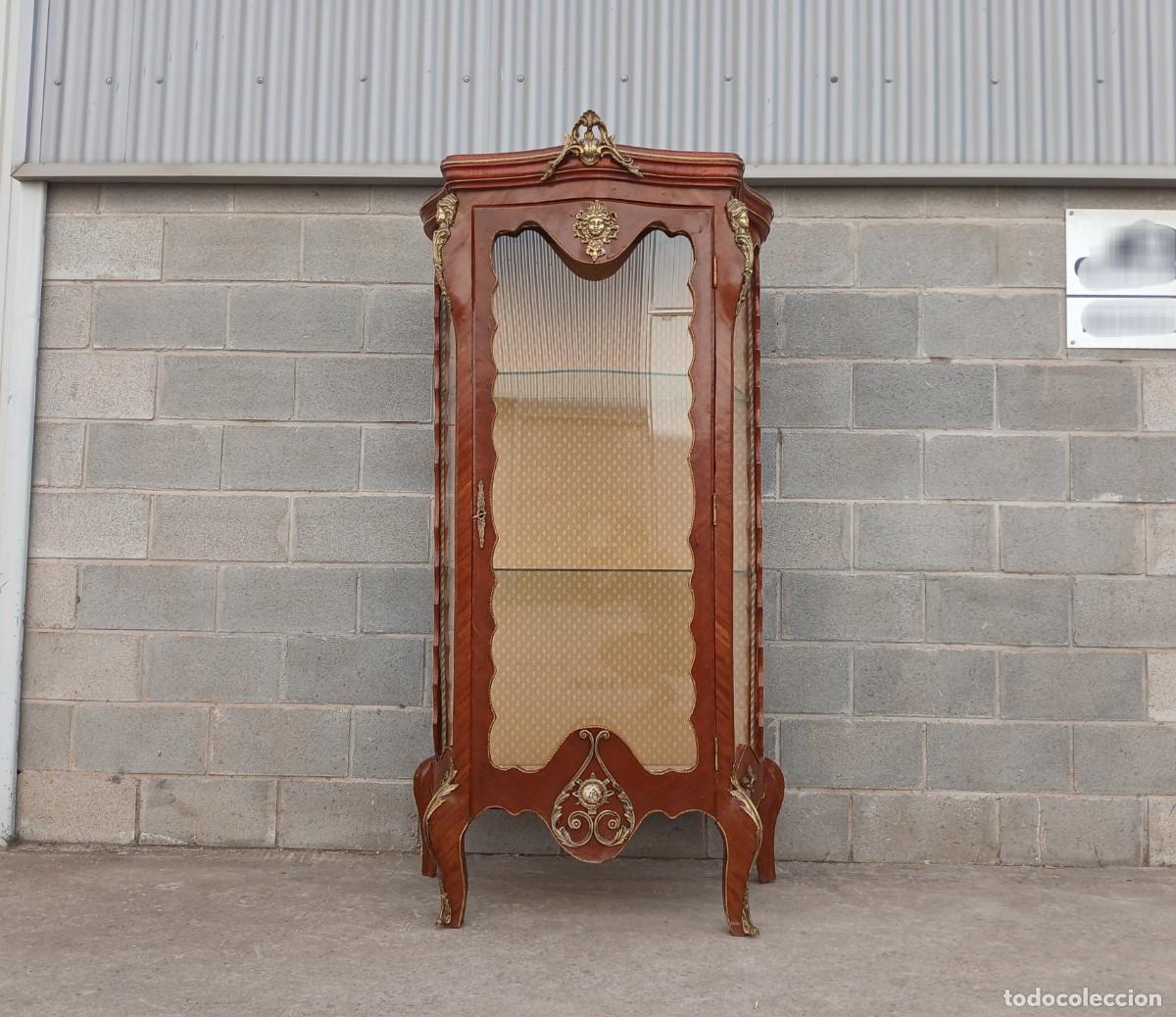 Antig&uuml;edades: Vitrina antigua estilo luis xv