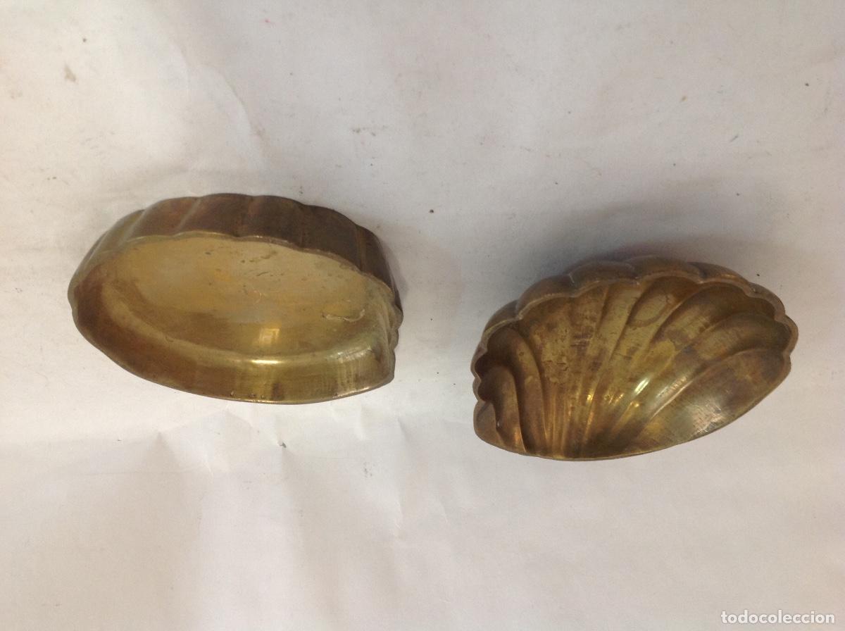 Antig&uuml;edades: Dos Platillos de bronce