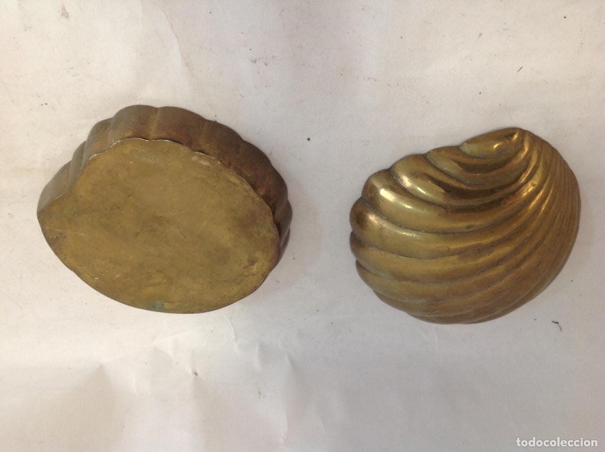 Antig&uuml;edades: Dos Platillos de bronce - Foto 3