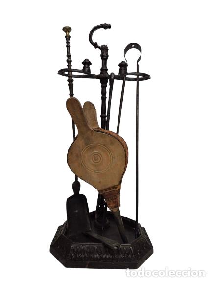 Antig&uuml;edades: Juego de Herramientas para Chimenea - Hierro Forjado - Fuelle de Cuero y Madera, Pinzas y Pala
