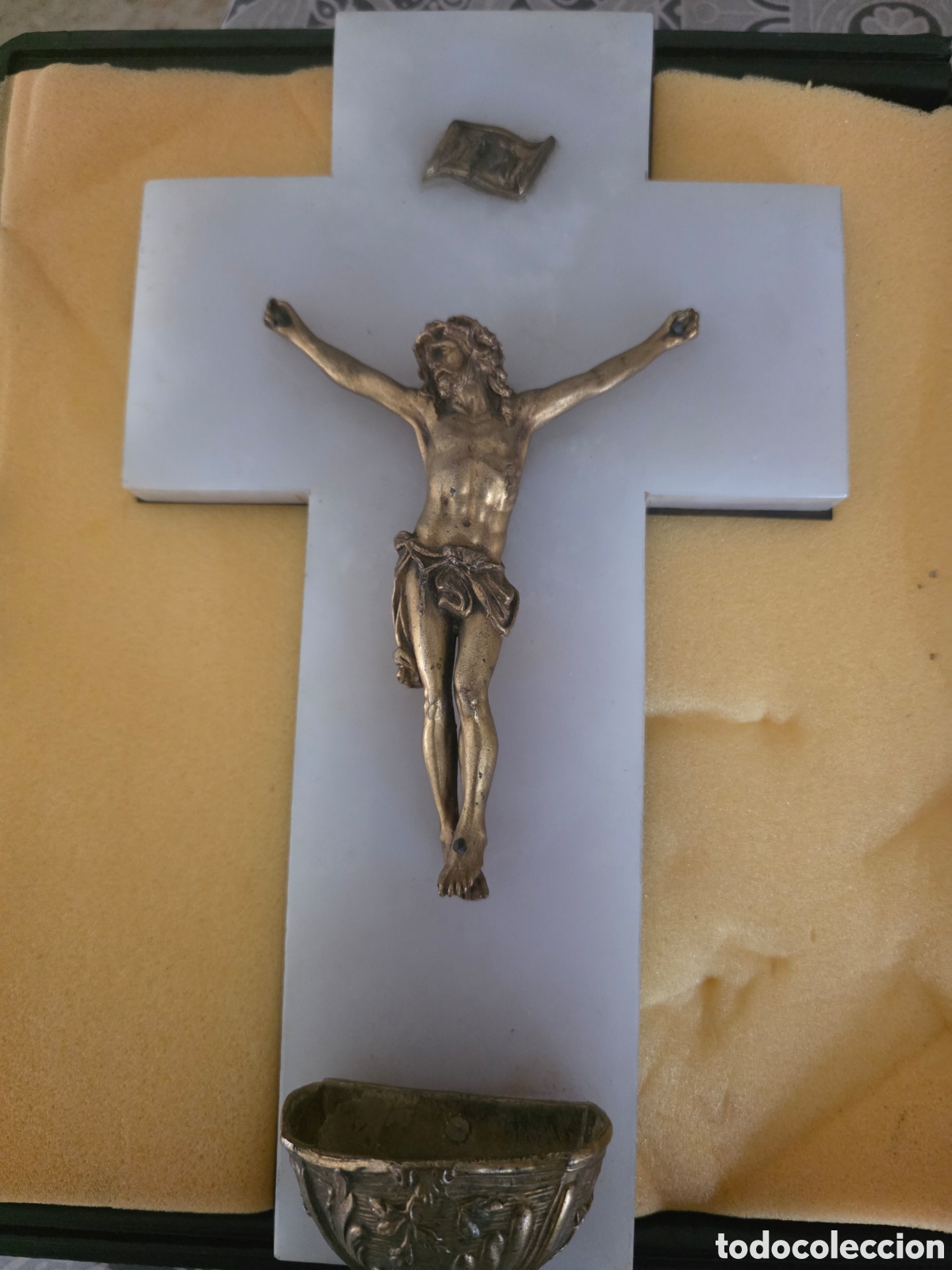 Antig&uuml;edades: Crucifico con benditera , marmol/ metal