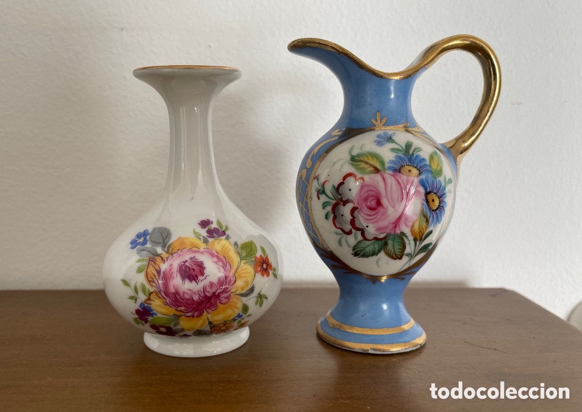 Antig&uuml;edades: Peque&ntilde;os jarrones de porcelana con esmalte decorativos. Antig&uuml;edad