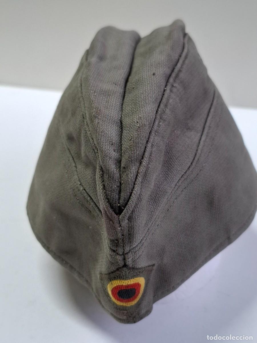 Antig&uuml;edades: 3 BOINAS O GORRAS MILITARES - Foto 2