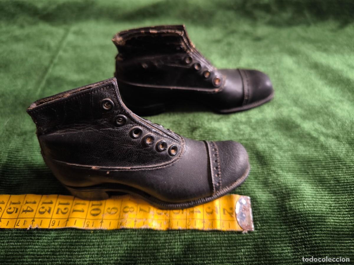 Antig&uuml;edades: Pareja de antiguos zapatos de muestrario de viajante o zapater&iacute;a &ndash; Principios del siglo XX