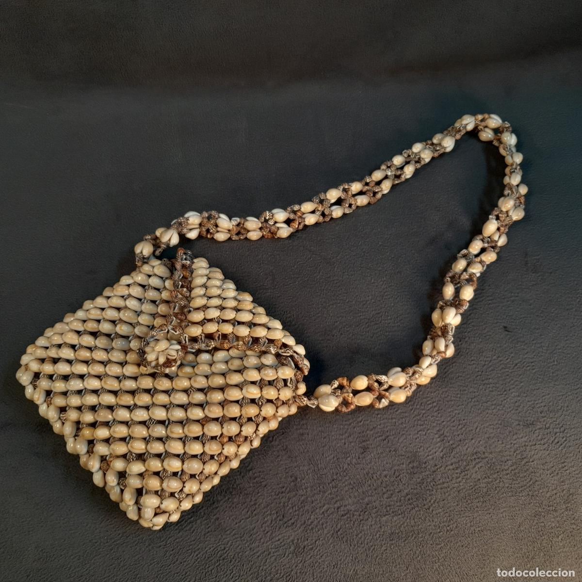 Antig&uuml;edades: BL-79. BOLSO DE MANO ARTESANAL DE CONCHAS MARINAS. SIGLO XX