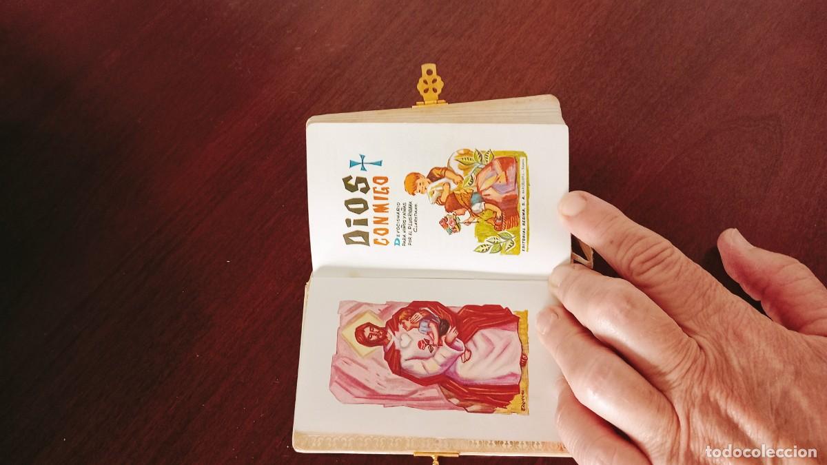 Antig&uuml;edades: Libro de comuni&oacute;n con estuche. - Foto 4