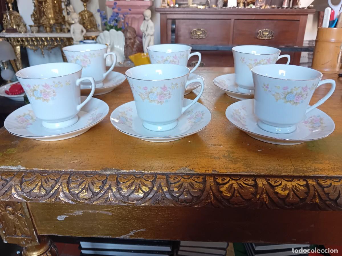 Antig&uuml;edades: 6 platos con sus tazas para de porcelana made in China
