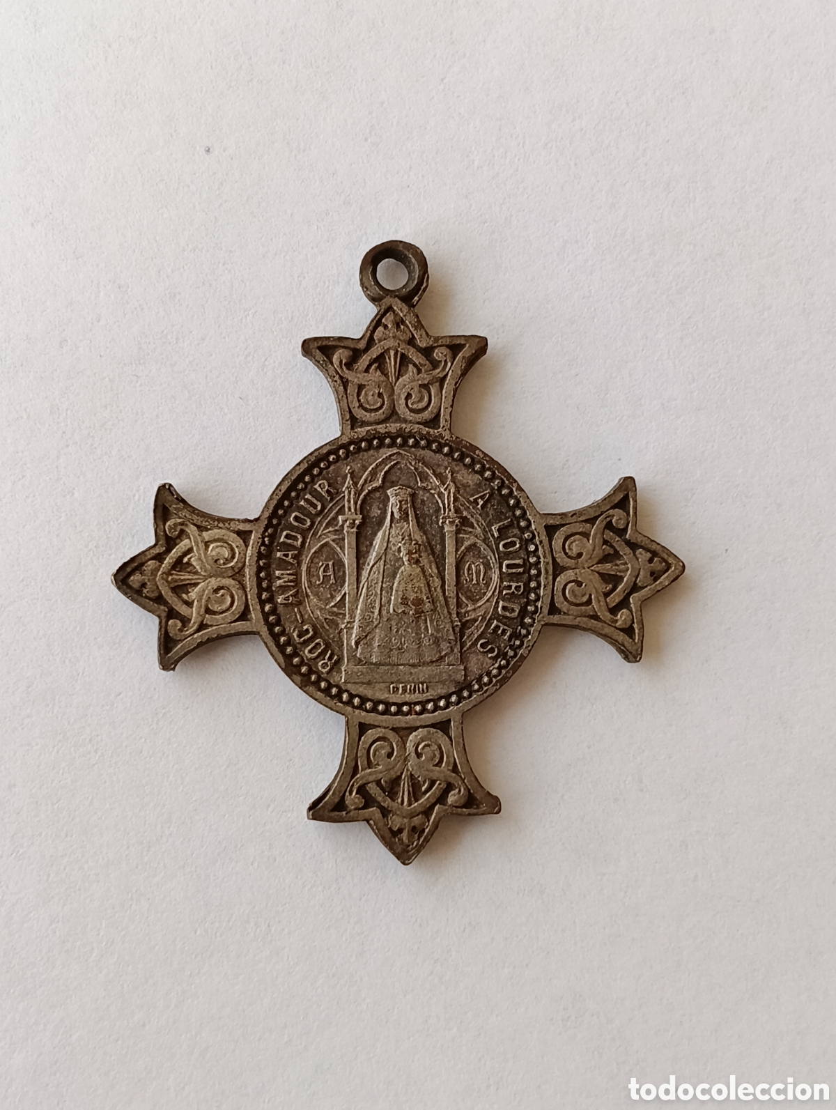 Antig&uuml;edades: ANTIGUA MEDALLA CRUZ DE PEREGRINO,PENIN,ROCAMADOUR,LOURDES