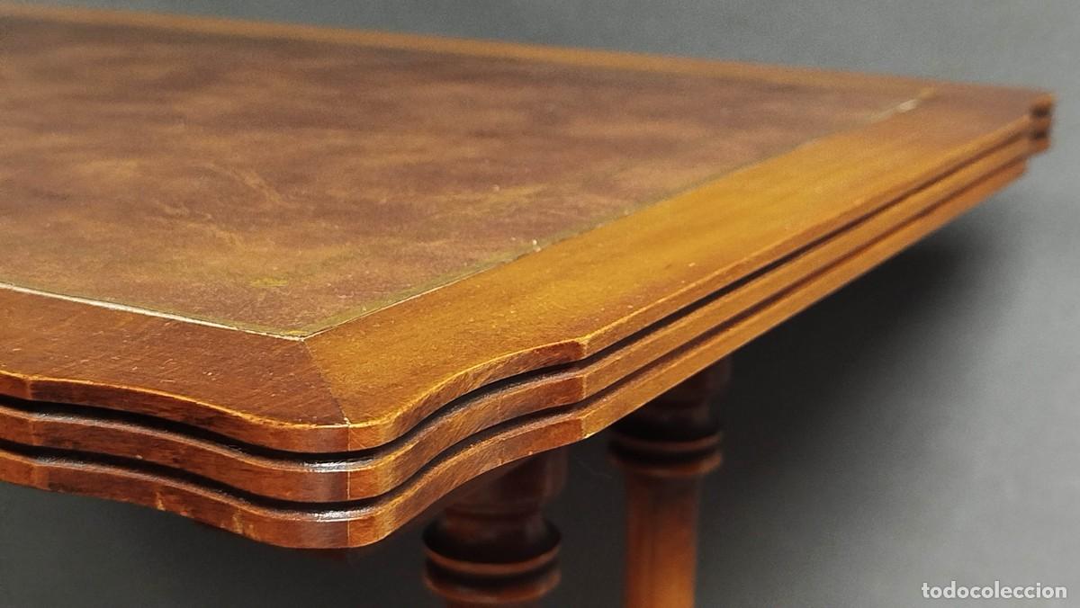 Antig&uuml;edades: MESITA DE SERVICIO DE MADERA Y SIMIL DE PIEL - Foto 17